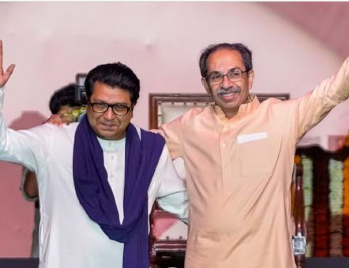 मुंबईसाठी उद्धव सेना–मनसे युतीची घोषणा; इतर महापालिकांबाबत सस्पेन्स कायम..